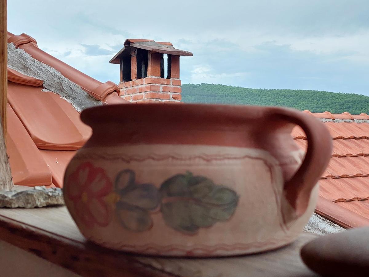 Golemi Kamik Pirot Vlasi Buitenkant foto