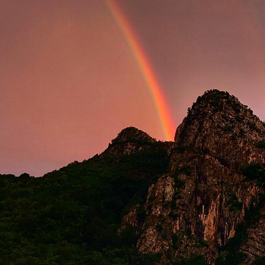 Golemi Kamik Pirot Vlasi Buitenkant foto