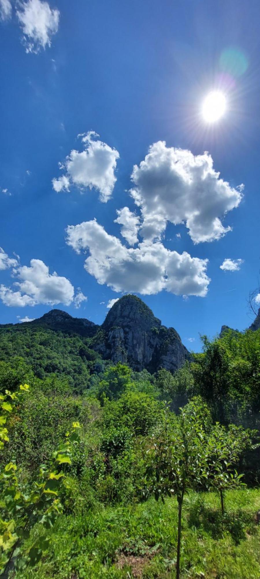Golemi Kamik Pirot Vlasi Buitenkant foto